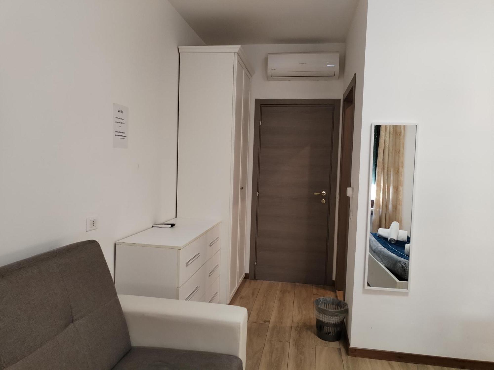 Nuova Fiera Camera Verona Buitenkant foto